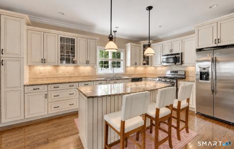 331 Knapps Highway Fairfield CT 06825