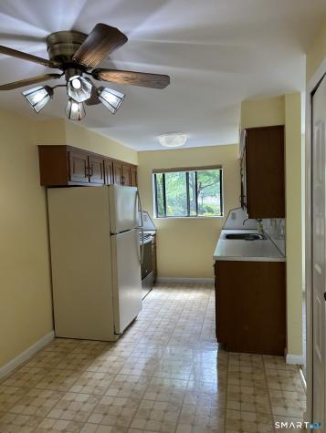 13 Harbour Village Branford CT 06405