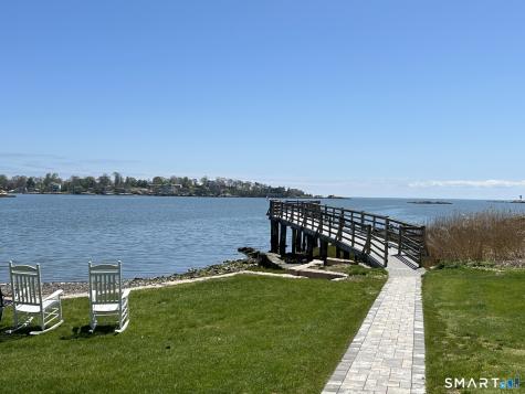 13 Harbour Village Branford CT 06405