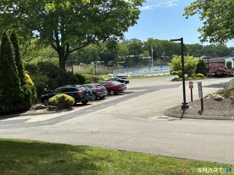 13 Harbour Village Branford CT 06405