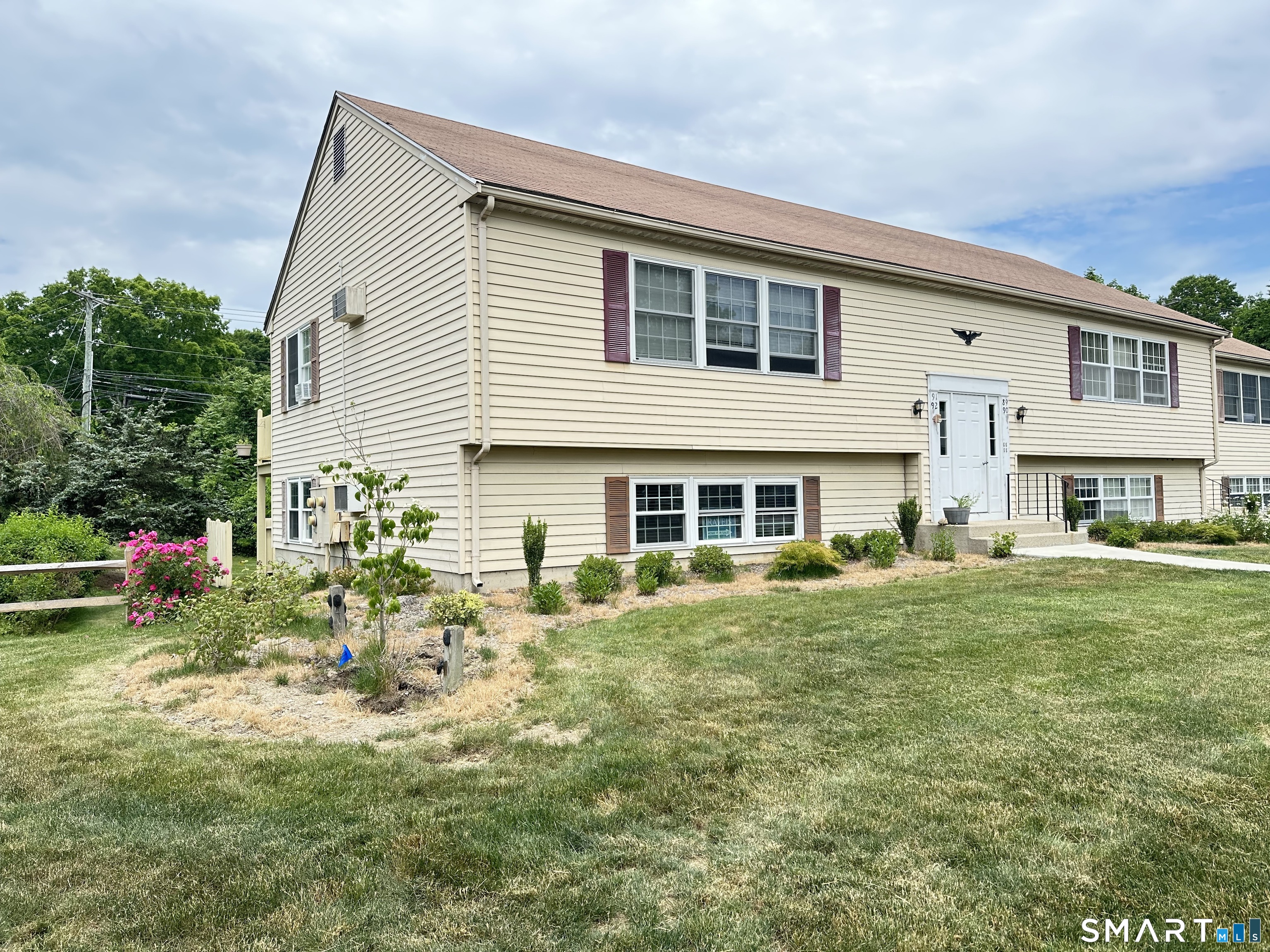 92 Founders Village Clinton CT 06413