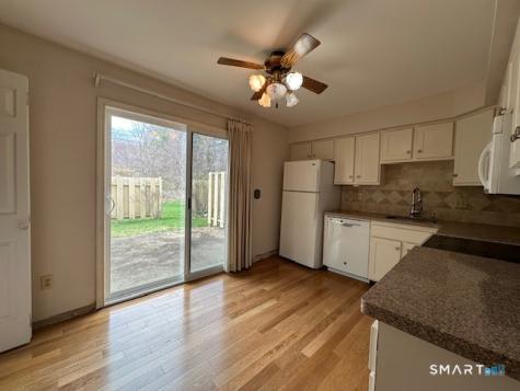 92 Founders Village Clinton CT 06413