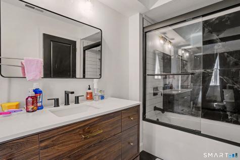 135 Heatherwood Drive Brookfield CT 06804