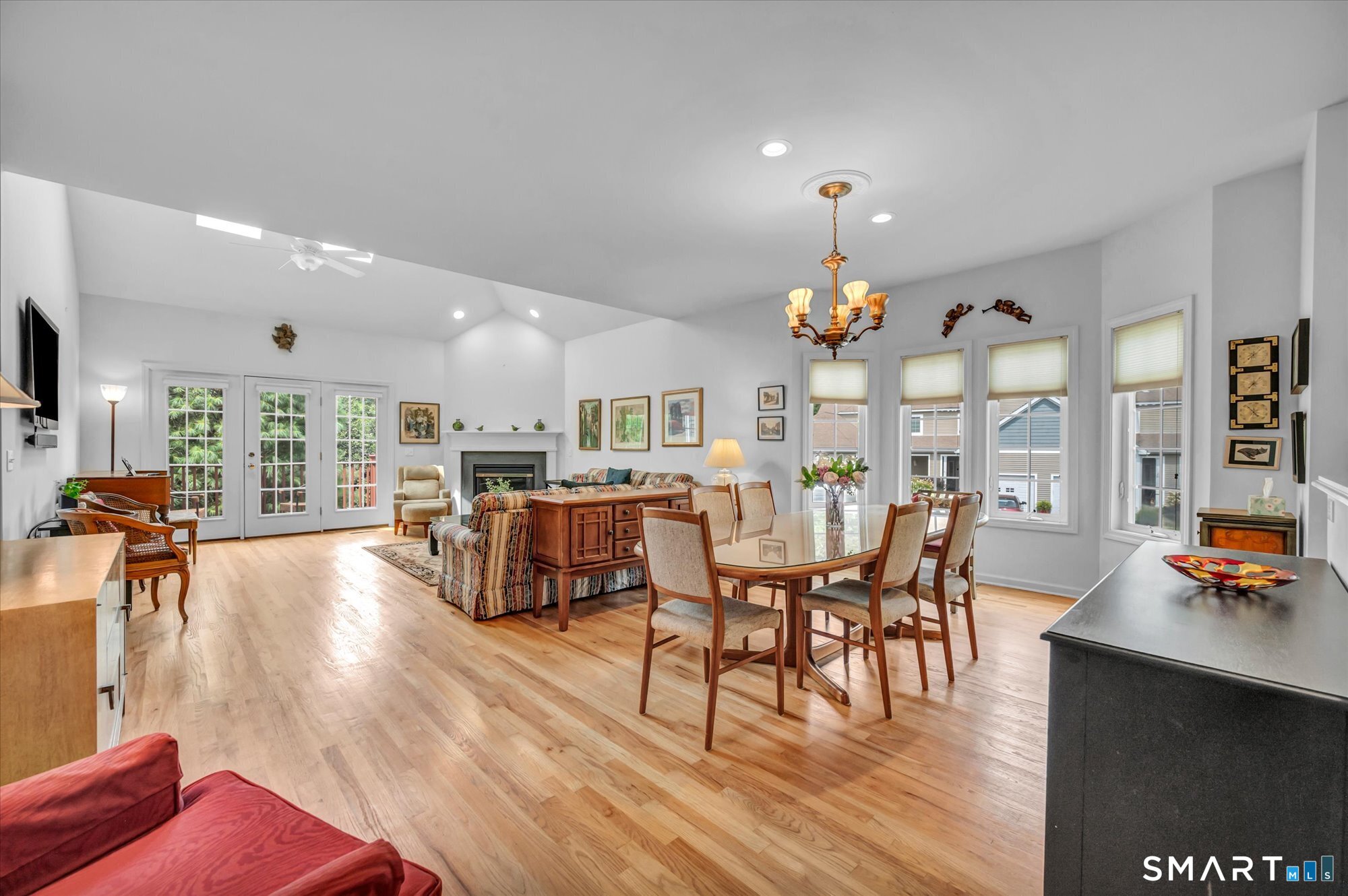 1985 West Street Southington CT 06489