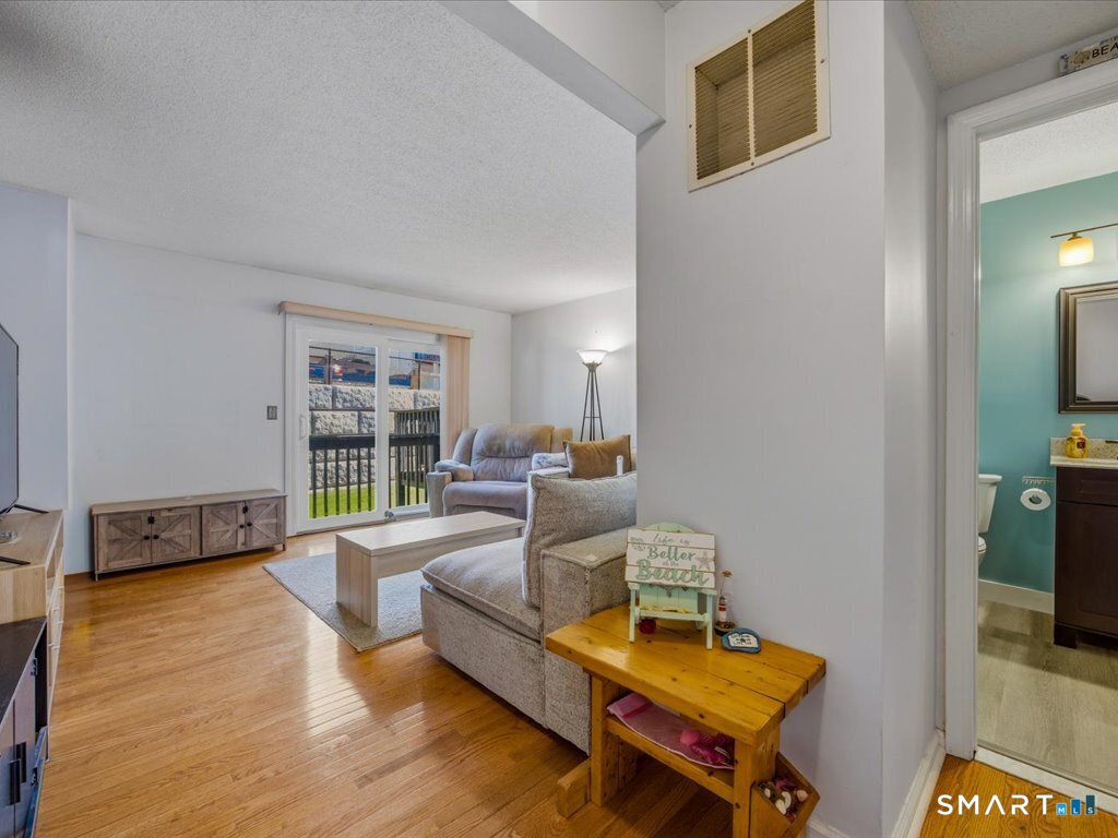 173 Russo Avenue East Haven CT 06513