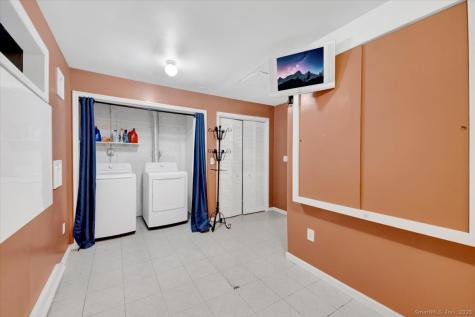 55 Cross Street Danbury CT 06810