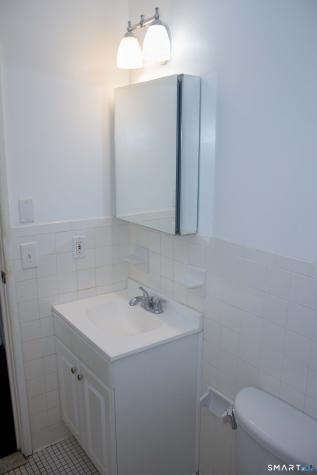 40 California Street Stratford CT 06615