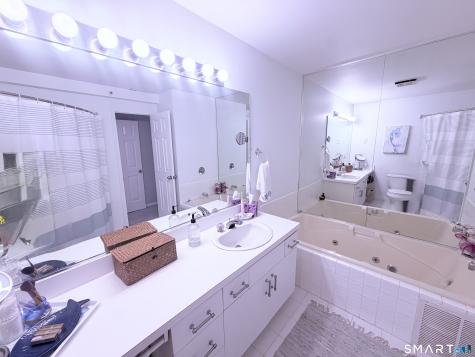 5 Mansfield Grove Road East Haven CT 06512