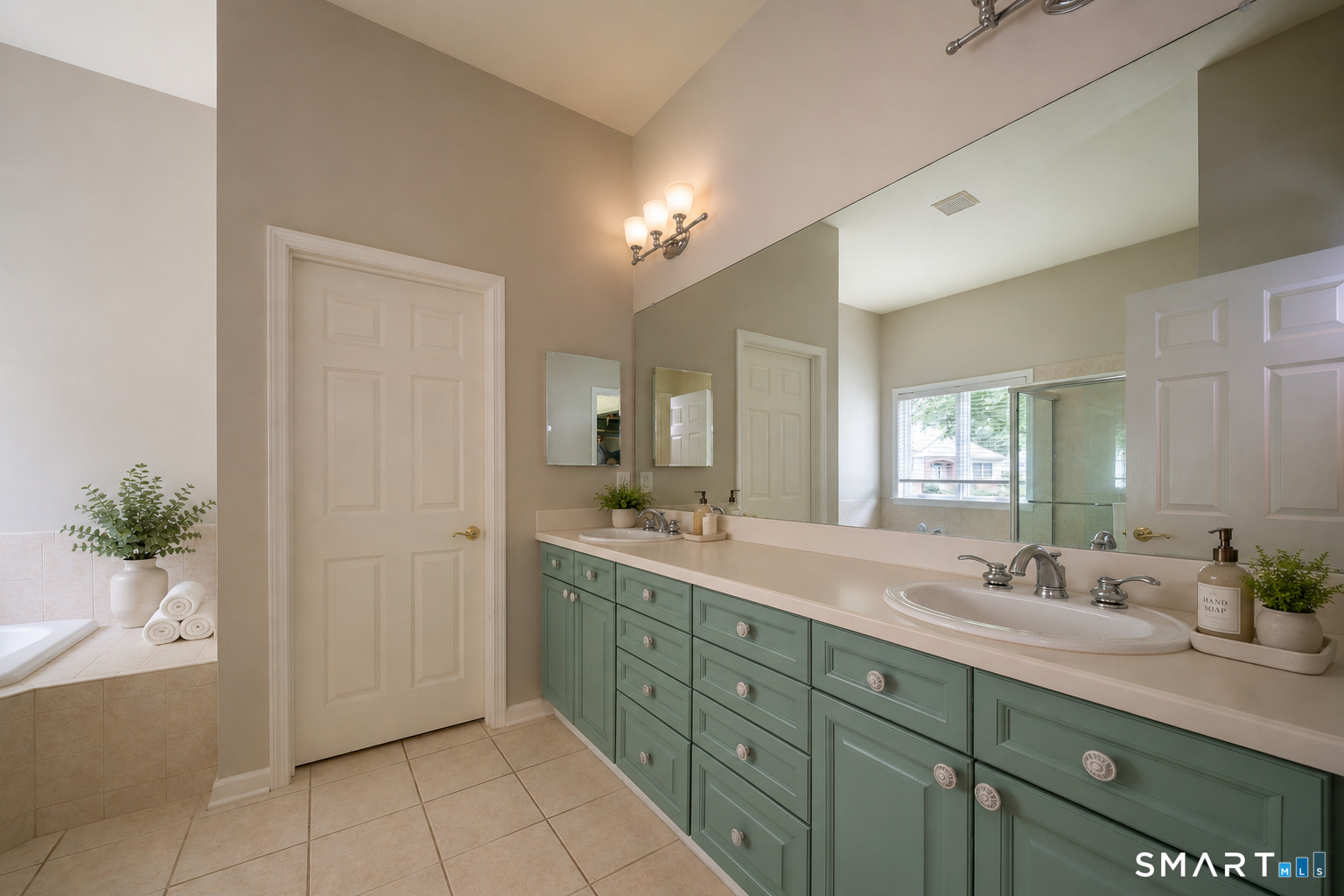 49 Worthington Drive Farmington CT 06032