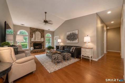 49 Worthington Drive Farmington CT 06032