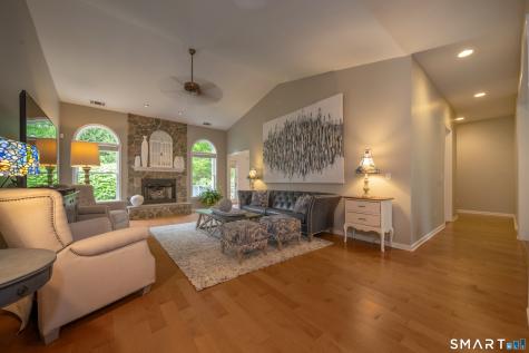 49 Worthington Drive Farmington CT 06032