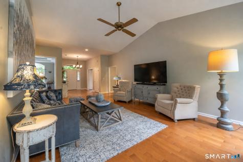 49 Worthington Drive Farmington CT 06032