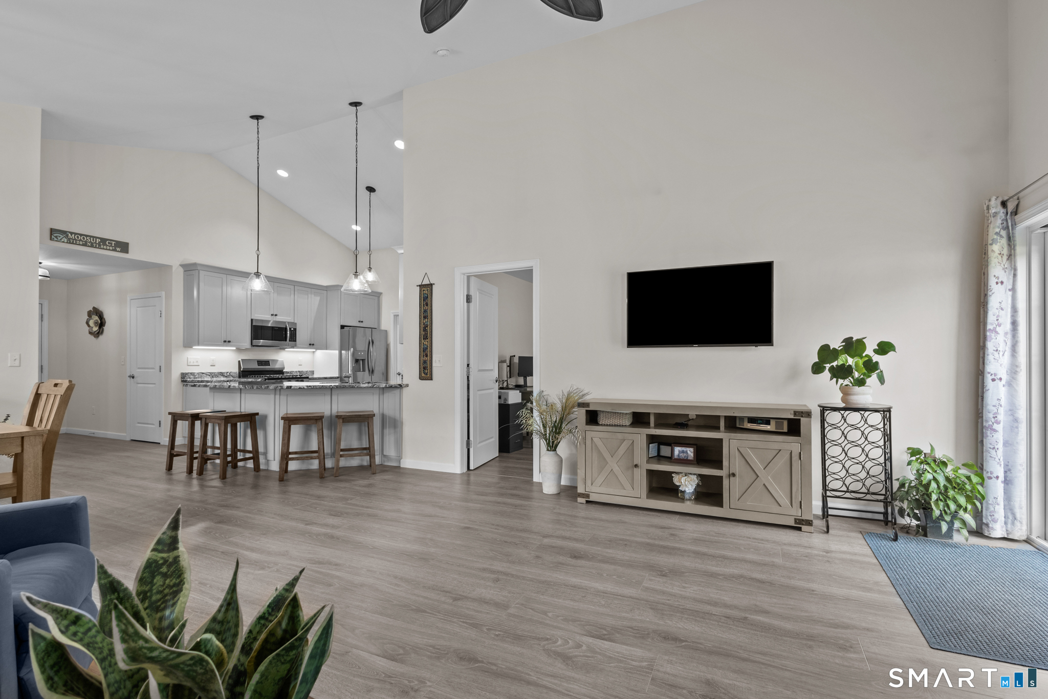 4 Henry Drive Plainfield CT 06354
