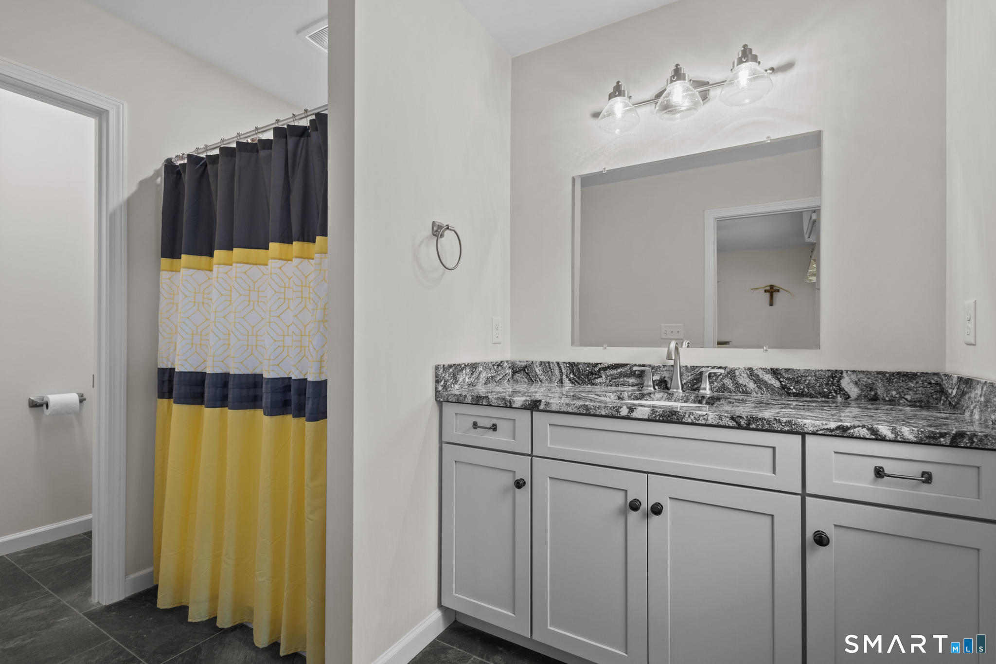 4 Henry Drive Plainfield CT 06354