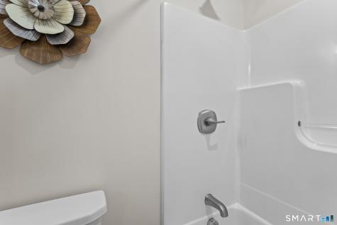 4 Henry Drive Plainfield CT 06354