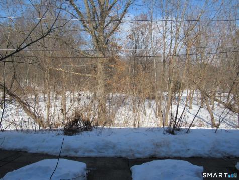 138 Williamstown Court Newington CT 06111