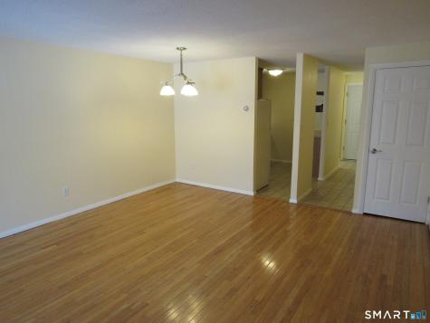 138 Williamstown Court Newington CT 06111