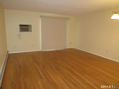 138 Williamstown Court Newington CT 06111