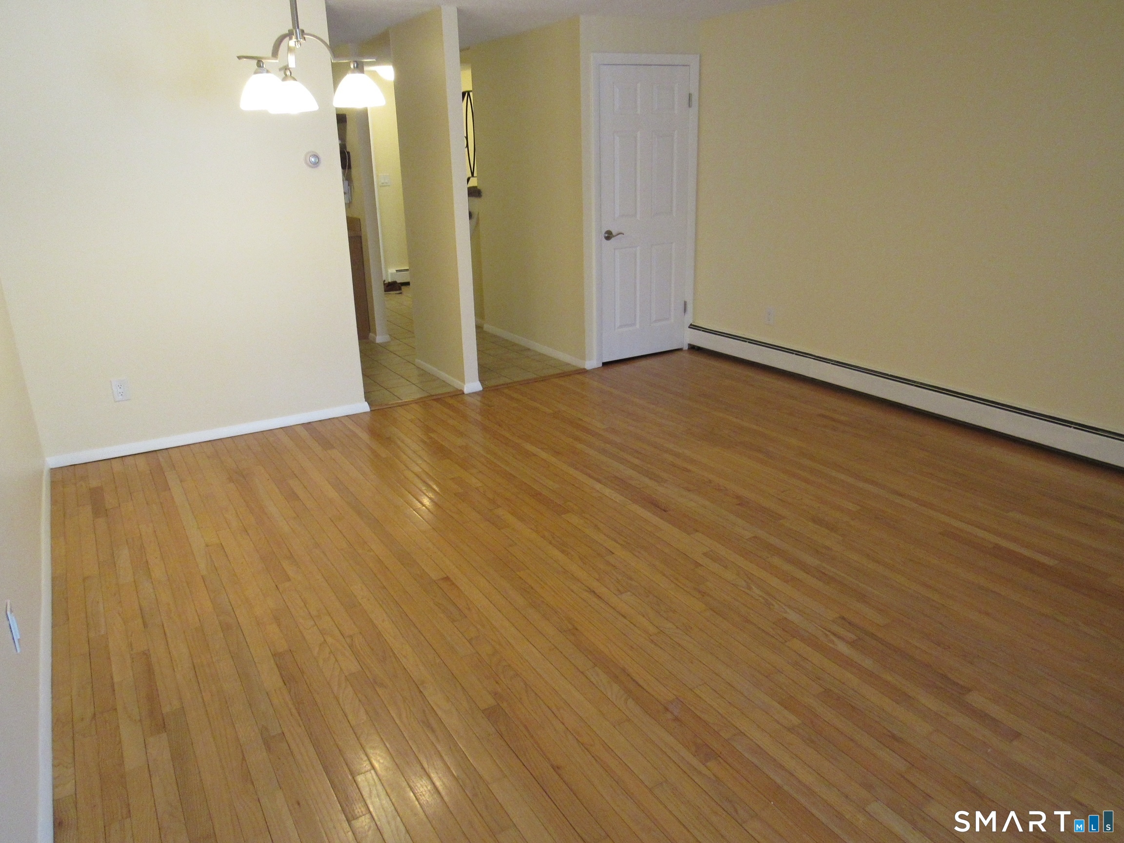 138 Williamstown Court Newington CT 06111