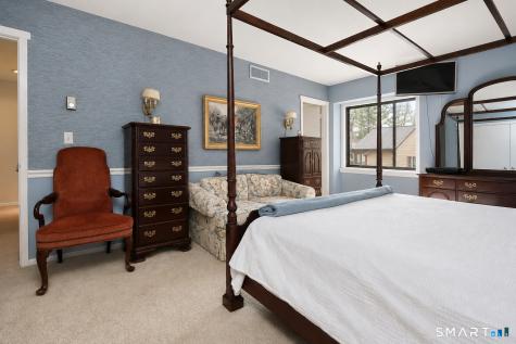 1041 Heritage Village Southbury CT 06488