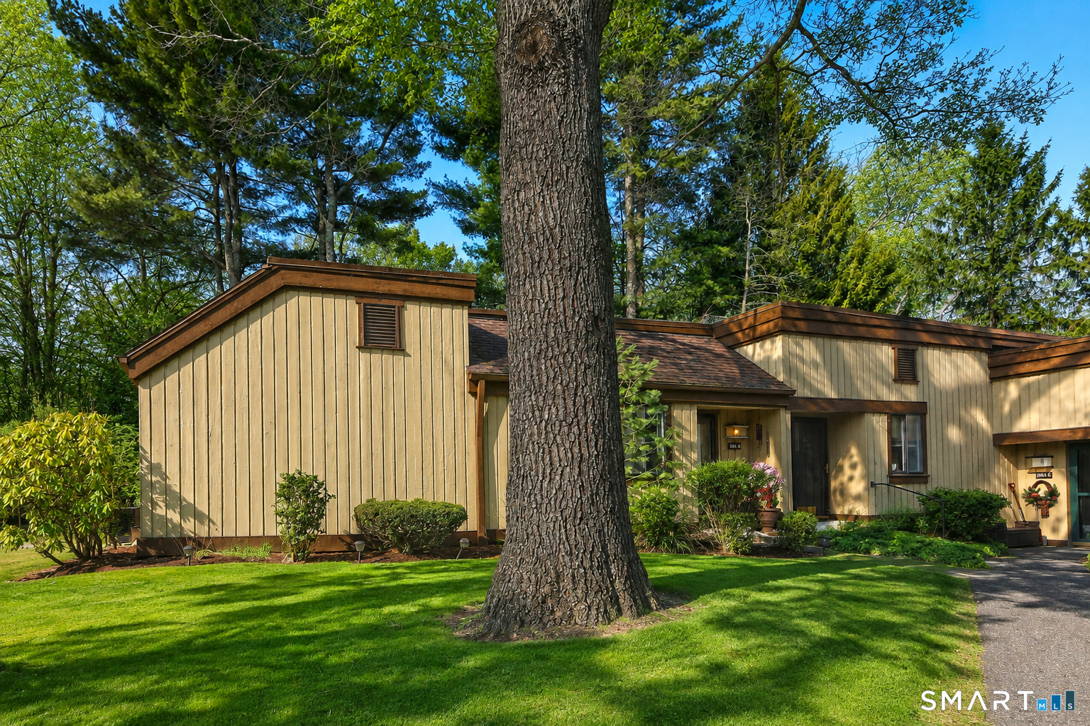 1041 Heritage Village Southbury CT 06488