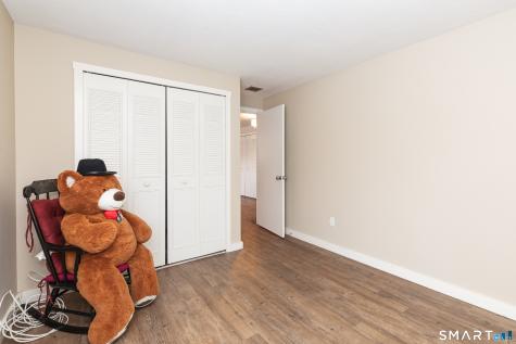 50 Hollister South Way Glastonbury CT 06033