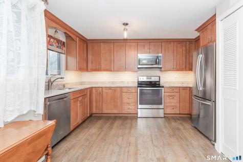 50 Hollister South Way Glastonbury CT 06033