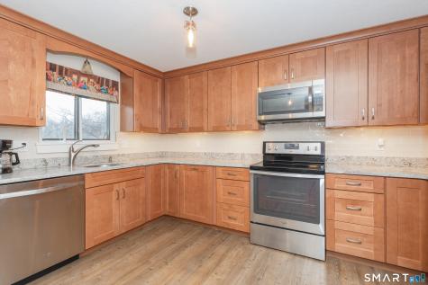 50 Hollister South Way Glastonbury CT 06033