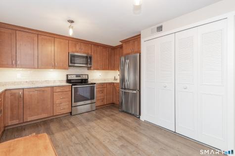 50 Hollister South Way Glastonbury CT 06033