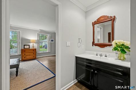 39 Bank Street New Canaan CT 06840