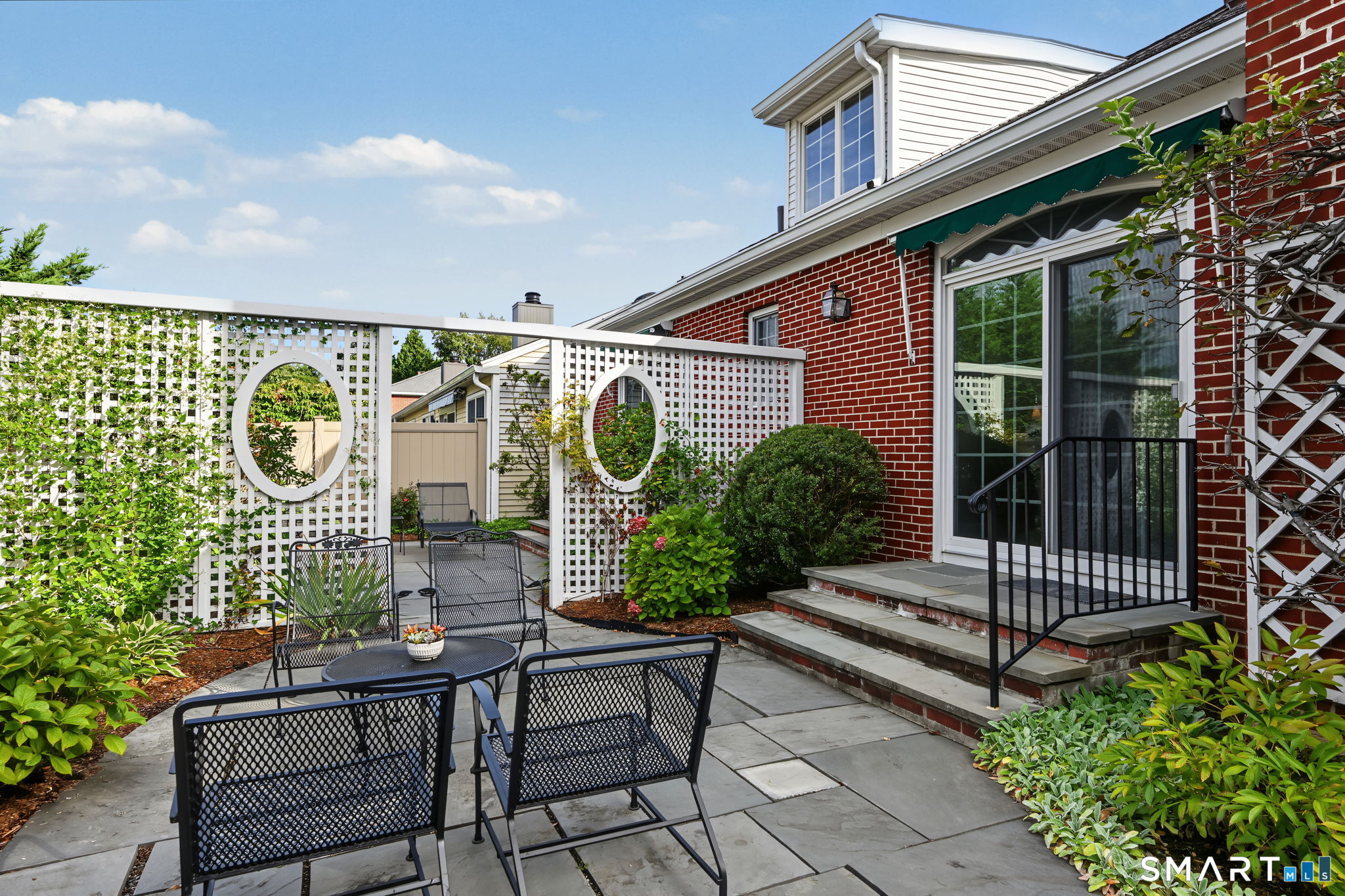39 Bank Street New Canaan CT 06840