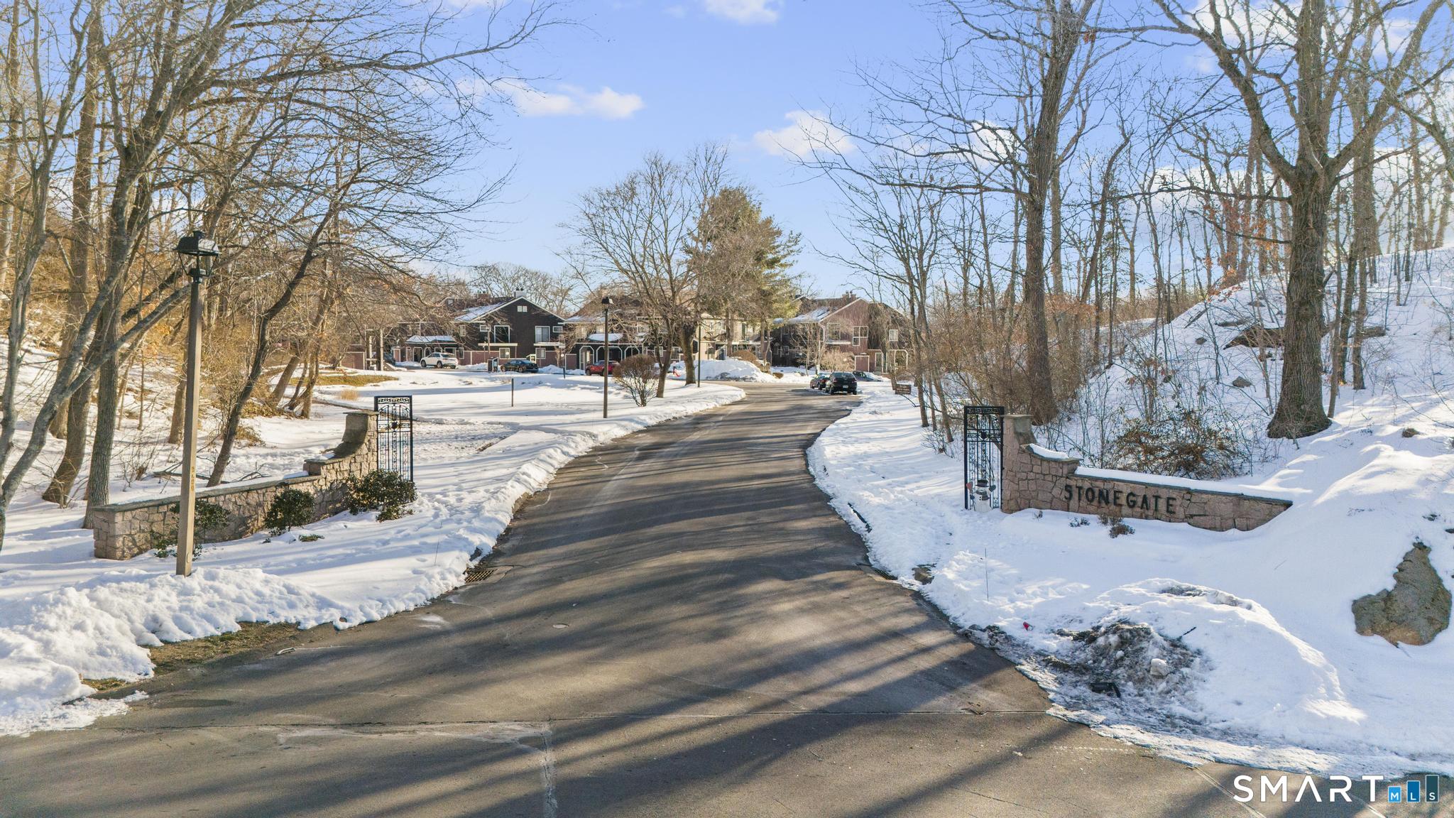 19 Stonegate Circle Branford CT 06405