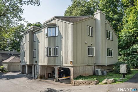 11 Byrne Court Farmington CT 06032