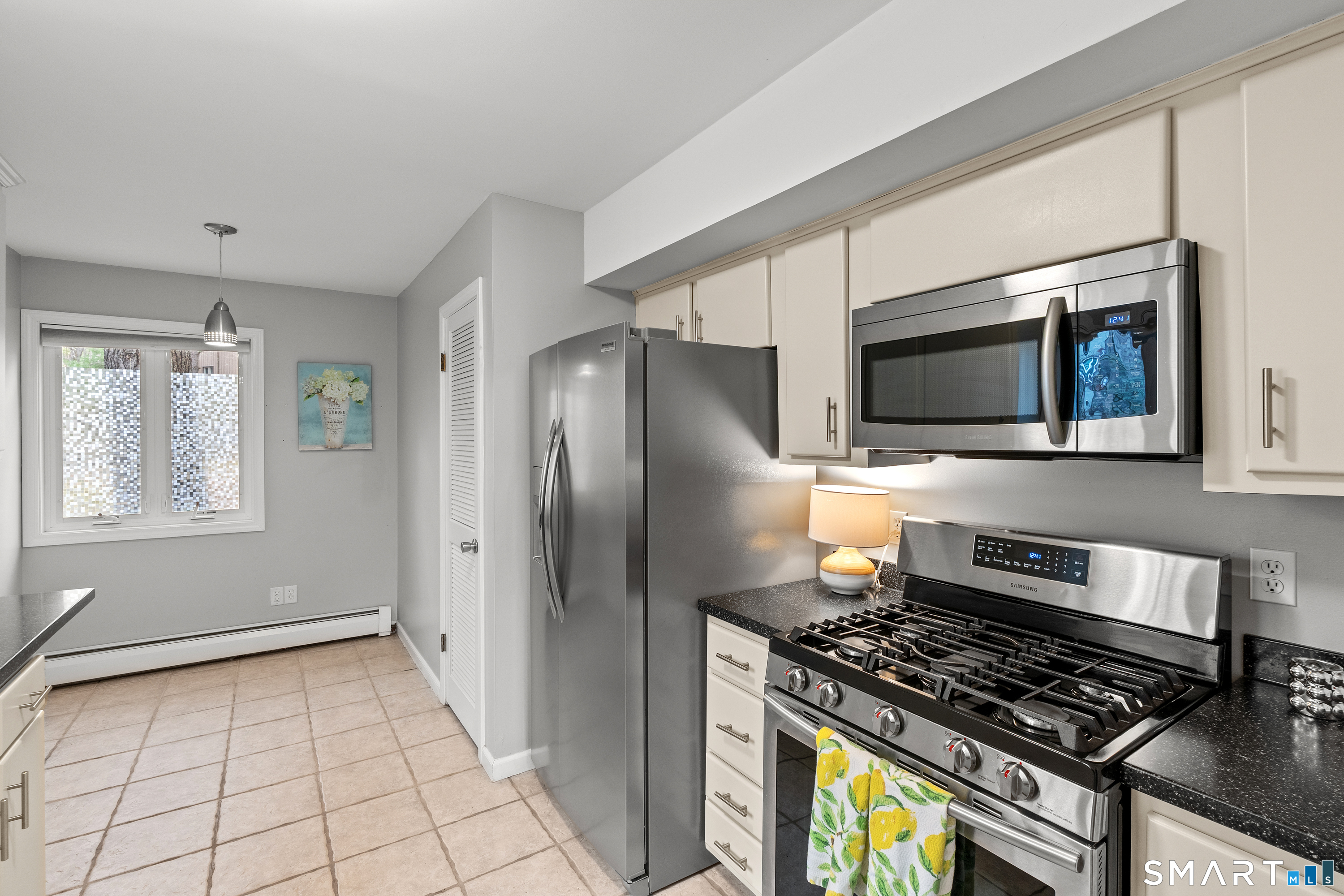 13 Byrne Court Farmington CT 06032