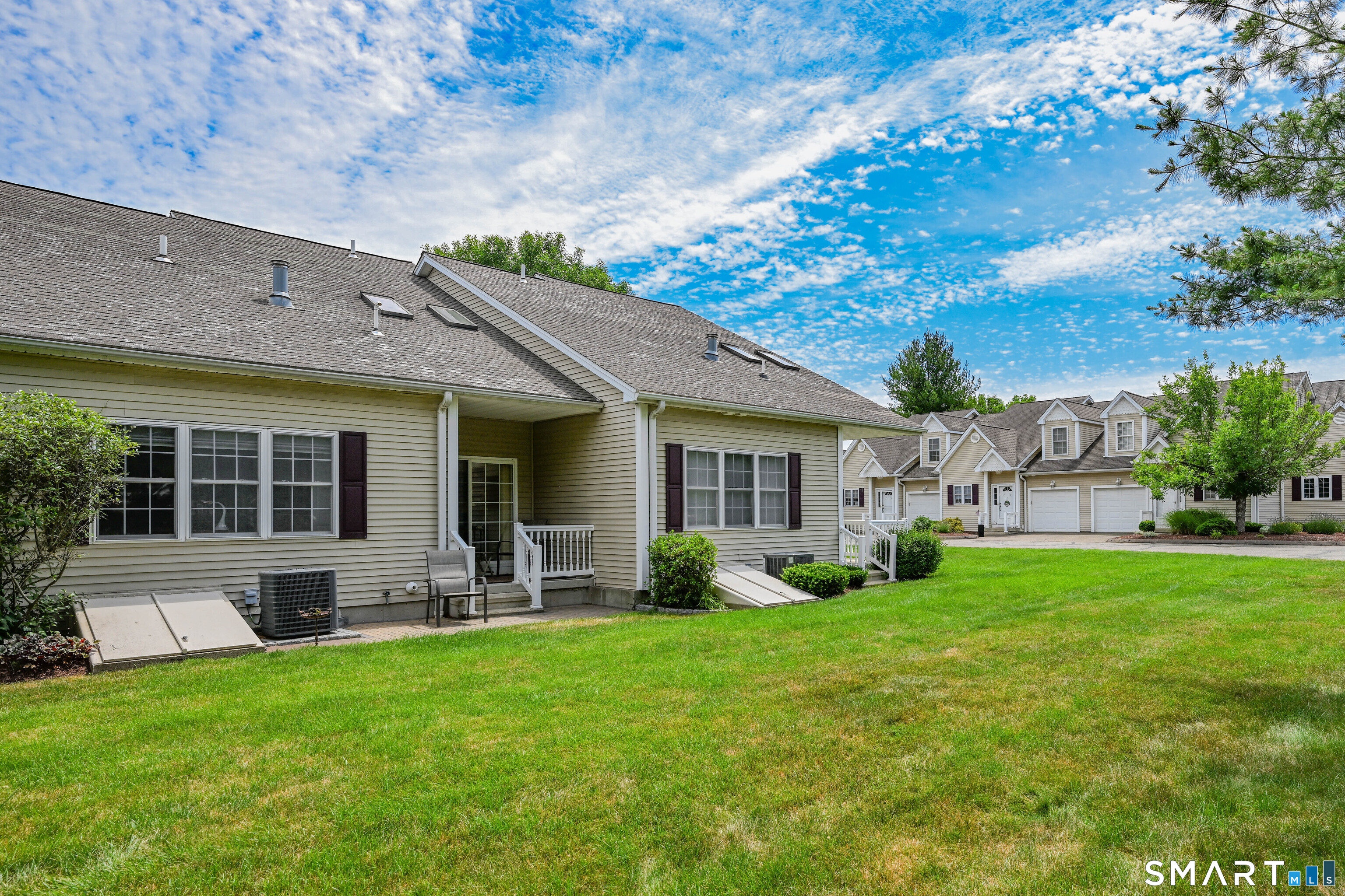 511 Elm Street North Haven CT 06473
