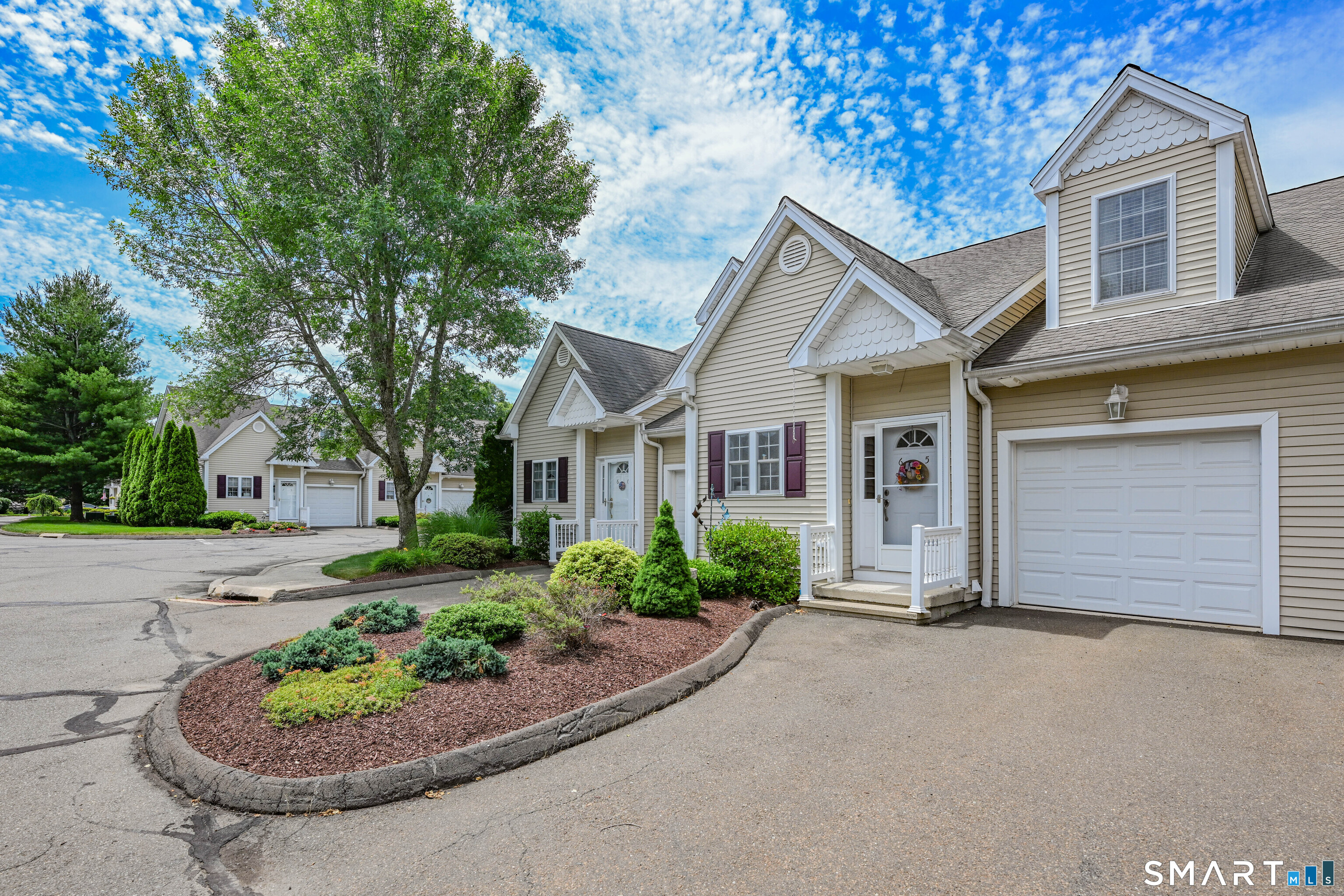 511 Elm Street North Haven CT 06473