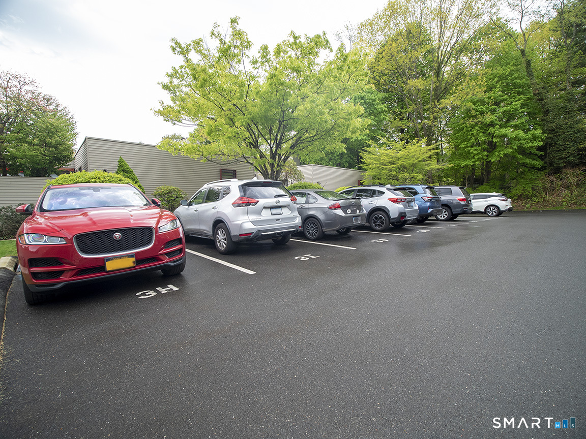 78 Charlton Hill Road Hamden CT 06518