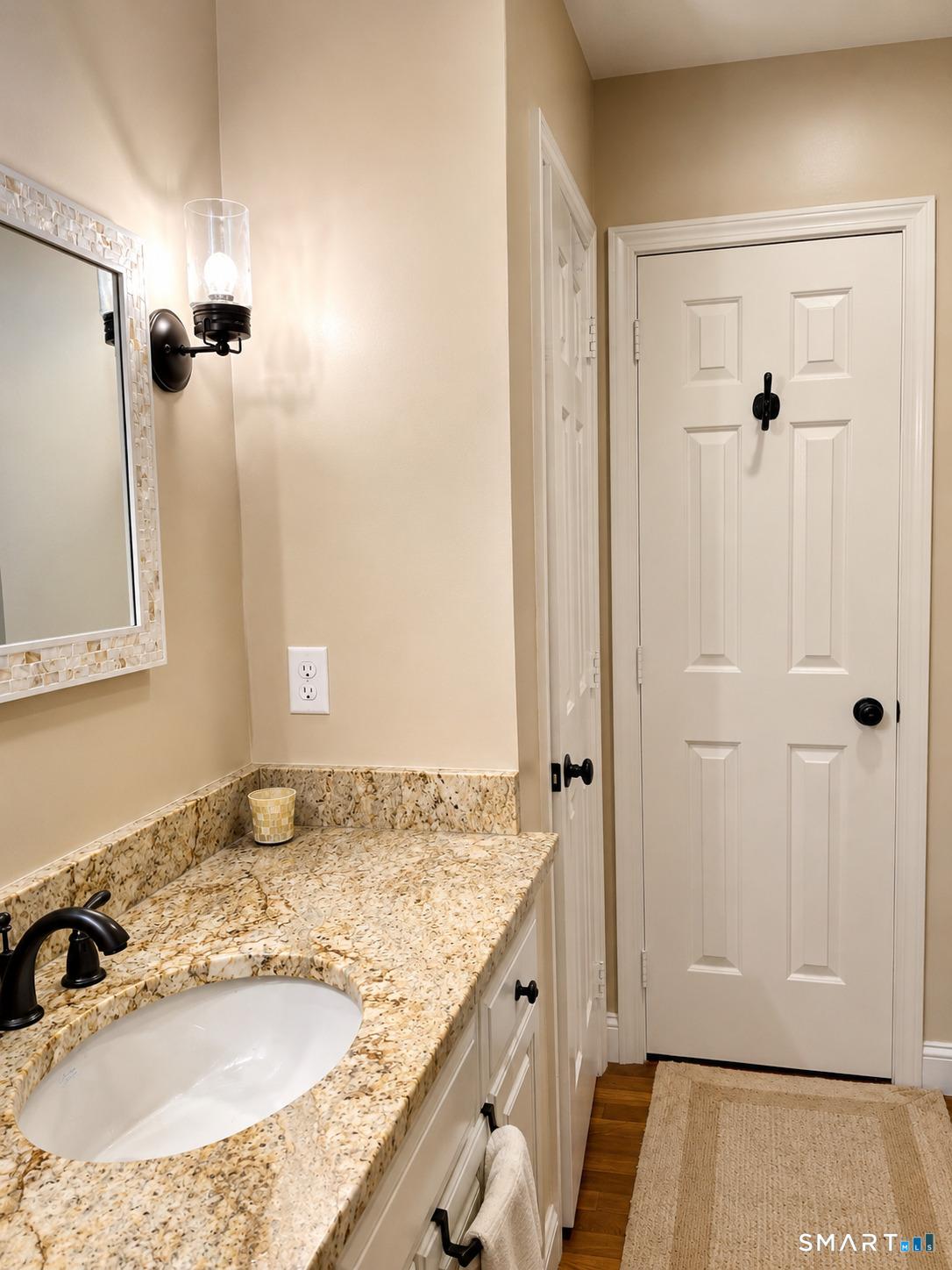 18 Founders Village Clinton CT 06413