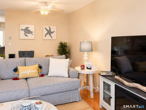 18 Founders Village Clinton CT 06413