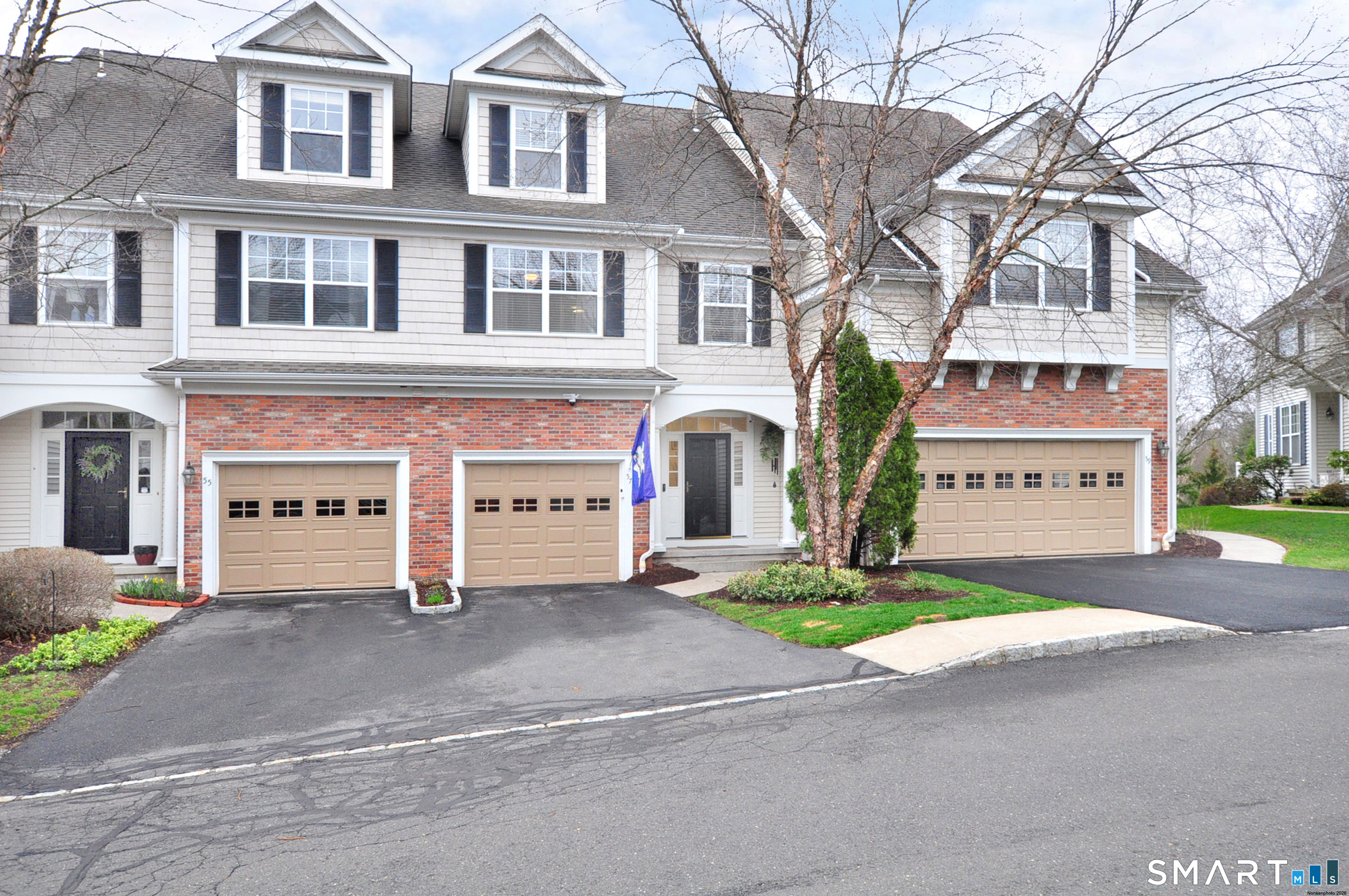 57 Goodwin Circle Hartford CT 06105