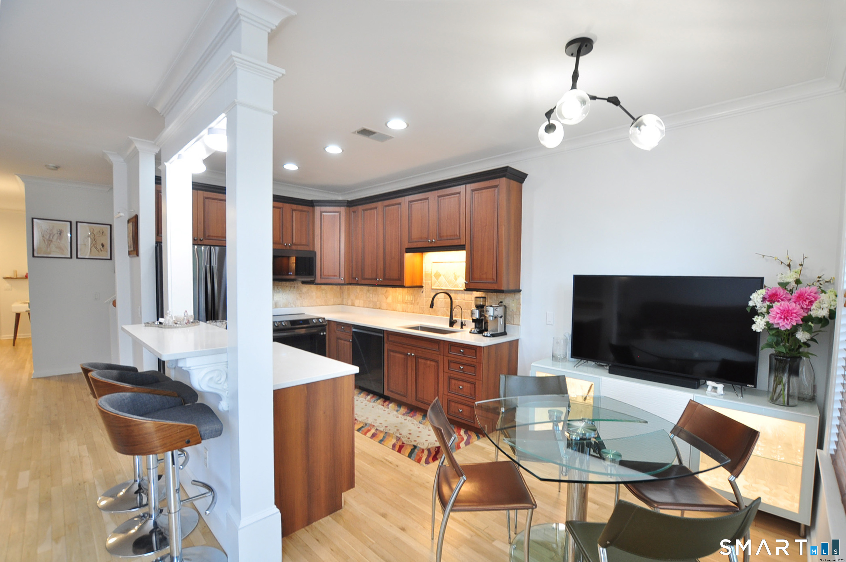 57 Goodwin Circle Hartford CT 06105