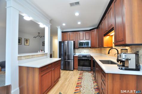 57 Goodwin Circle Hartford CT 06105