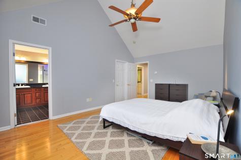 57 Goodwin Circle Hartford CT 06105