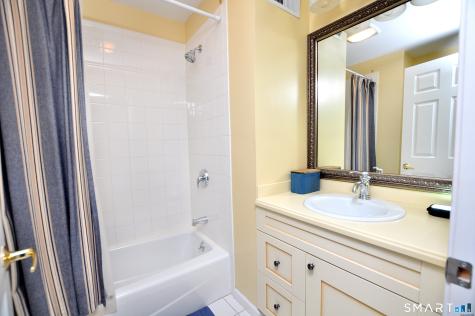 57 Goodwin Circle Hartford CT 06105