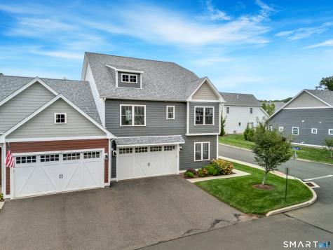 145 Mulholland Way North Haven CT 06473