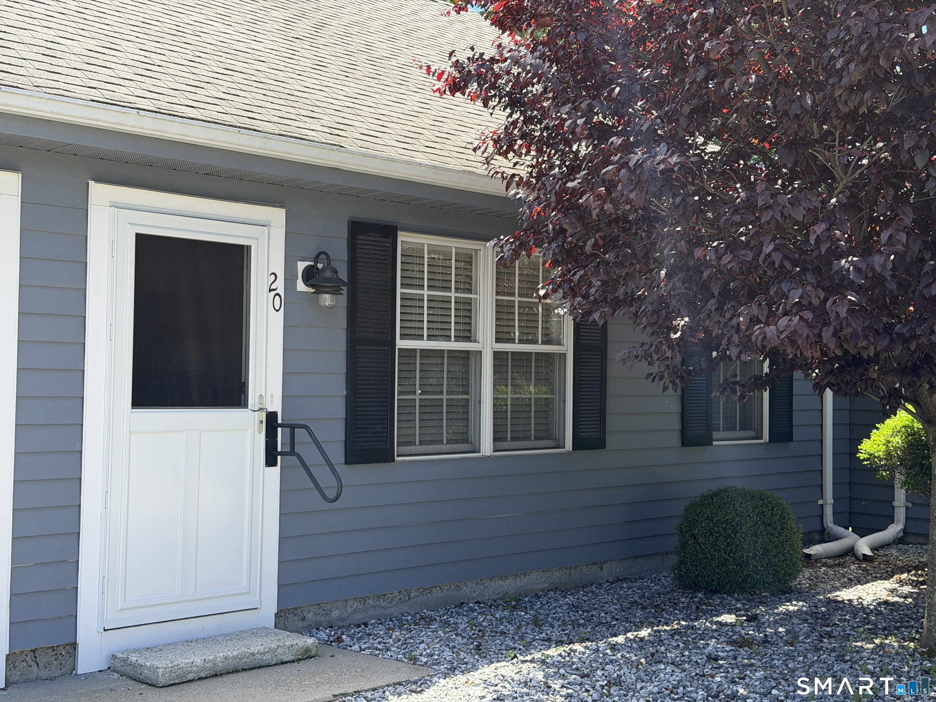 20 Plymouth Court Clinton CT 06413