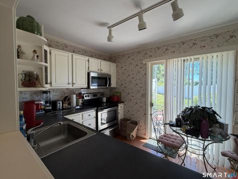 20 Plymouth Court Clinton CT 06413