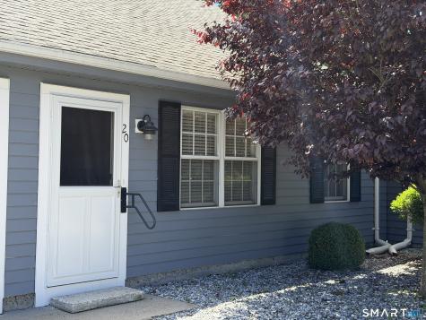 20 Plymouth Court Clinton CT 06413
