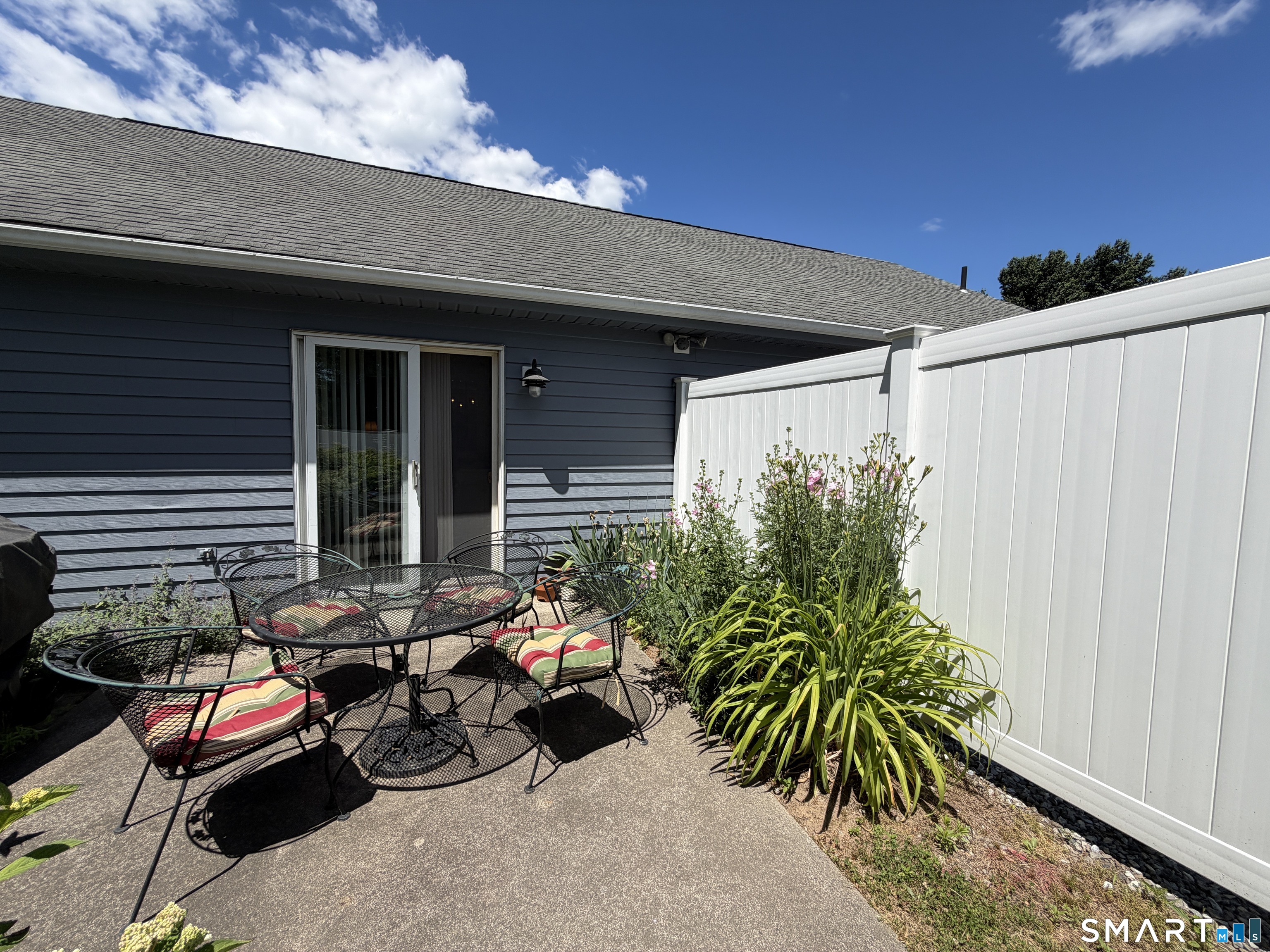 20 Plymouth Court Clinton CT 06413