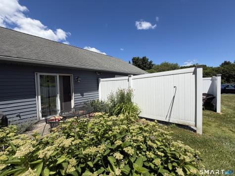 20 Plymouth Court Clinton CT 06413